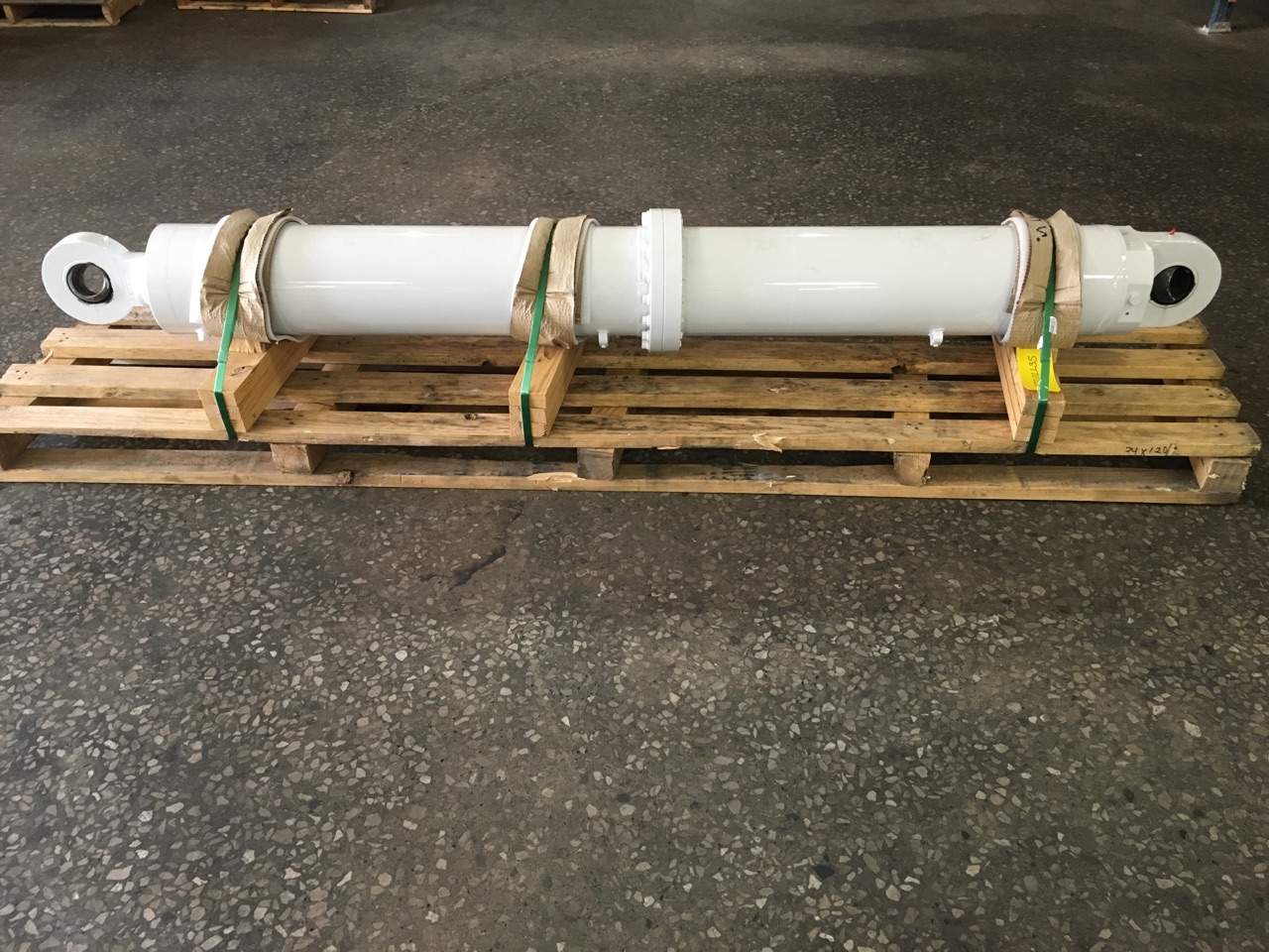 0 ALTEC HYDRAULIC CYLINDER